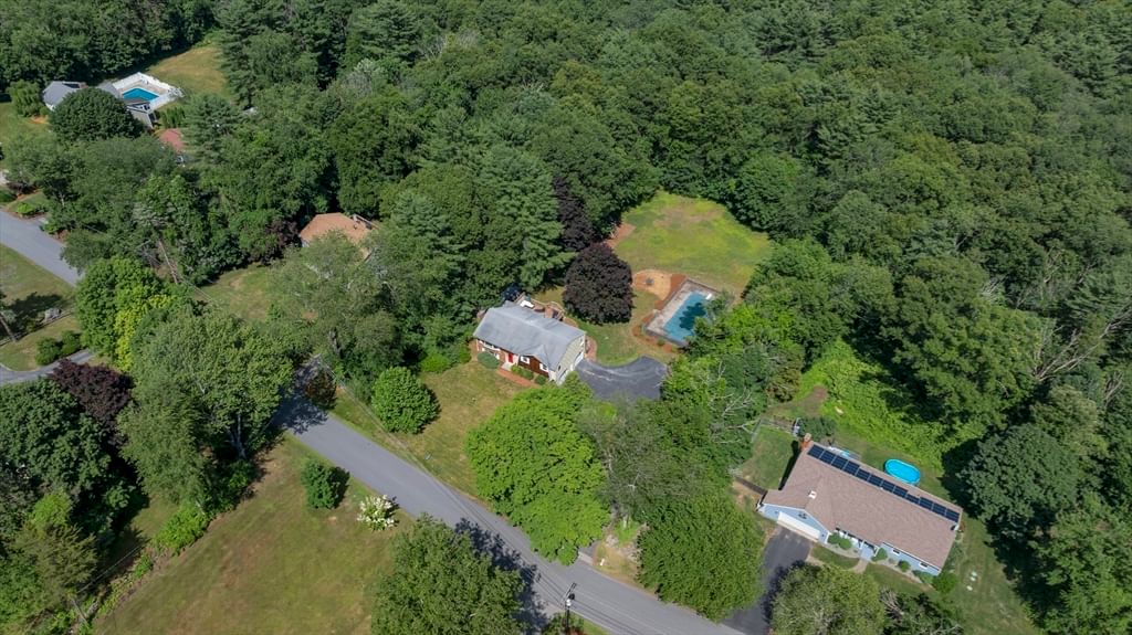 27 Hillside Dr Sturbridge — Photo 30 of 37