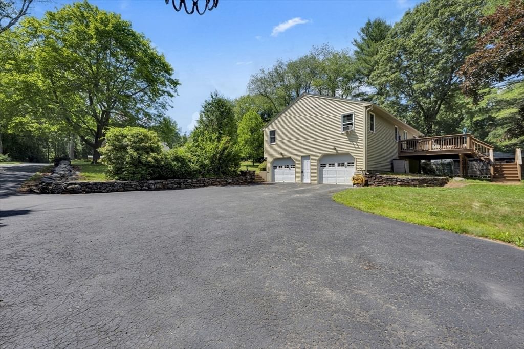 27 Hillside Dr Sturbridge — Photo 32 of 37