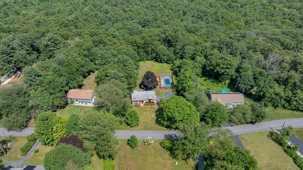 27 Hillside Dr Sturbridge — Photo 34 of 37