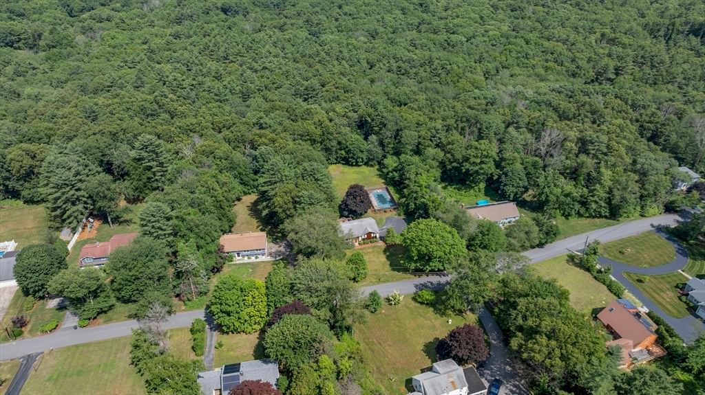 27 Hillside Dr Sturbridge — Photo 35 of 37