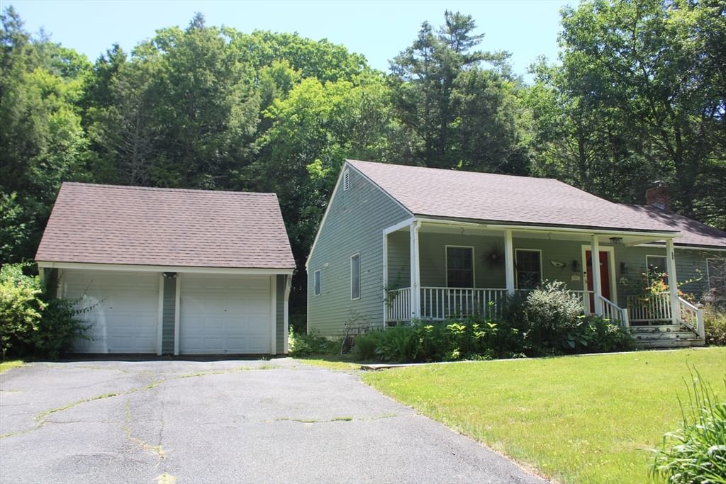 221 North St, Erving, MA 01344 photo 5