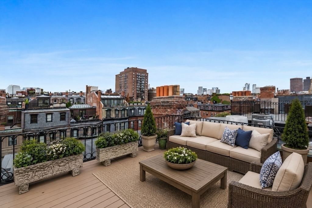 122 Marlborough Street Boston — Photo 27 of 34