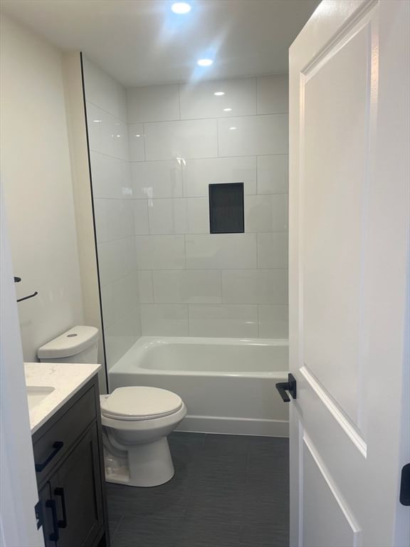 84 Arcadia #5 Revere — Photo 22 of 23