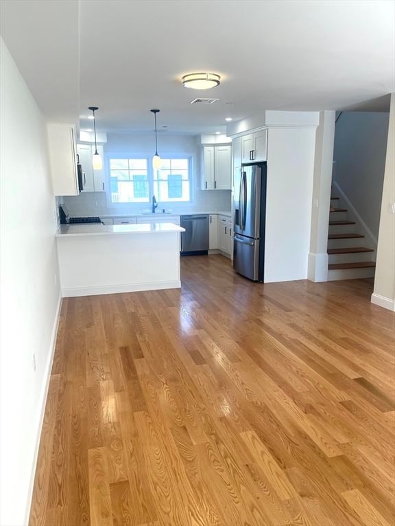 84 Arcadia #5 Revere — Photo 6 of 23