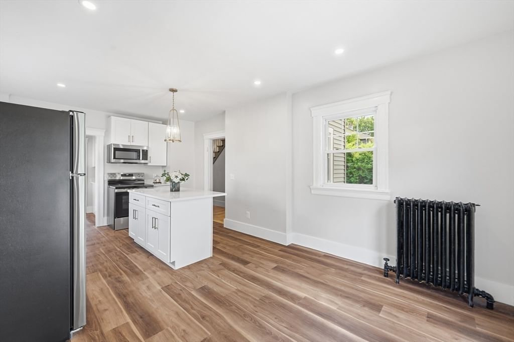 87 Malden St Worcester — Photo 10 of 41