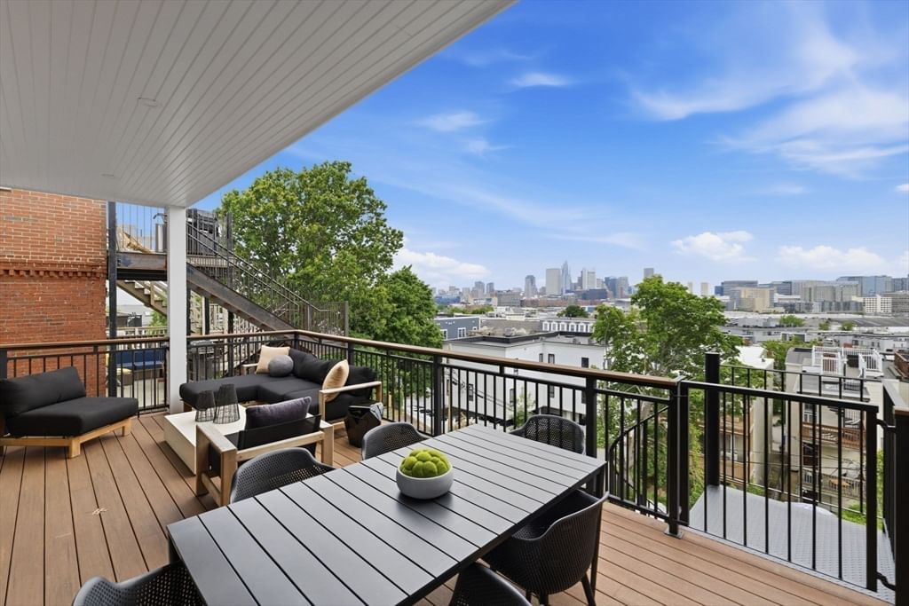 520 East Broadway #2 Boston — Photo 10 of 42