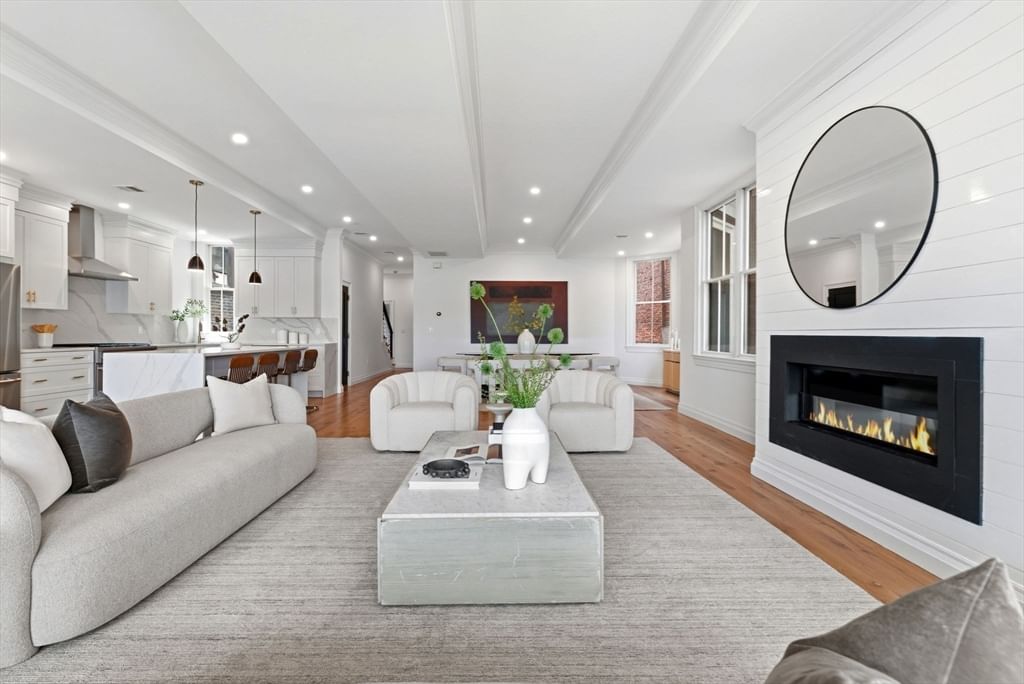 520 East Broadway #2 Boston — Photo 13 of 42