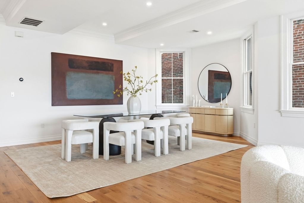 520 East Broadway #2 Boston — Photo 16 of 42