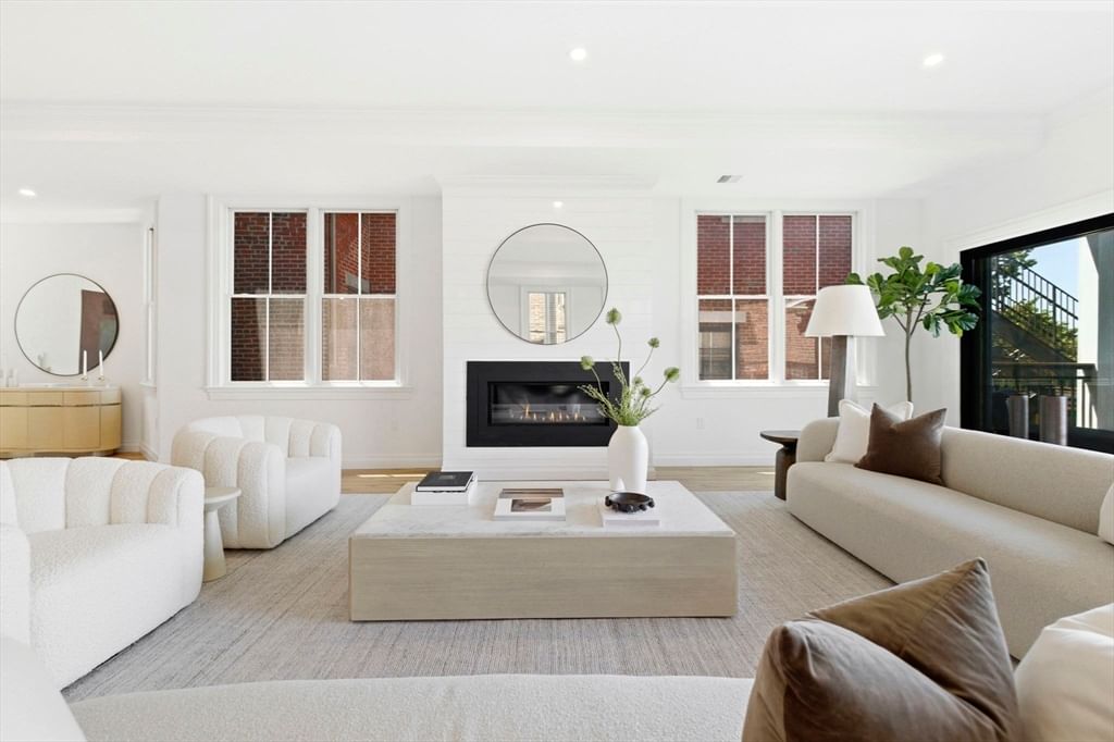 520 East Broadway #2 Boston — Photo 6 of 42