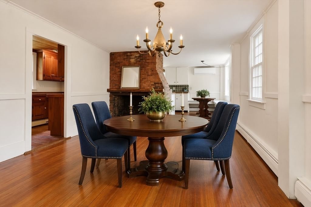 1296 Tremont St Duxbury — Photo 12 of 38