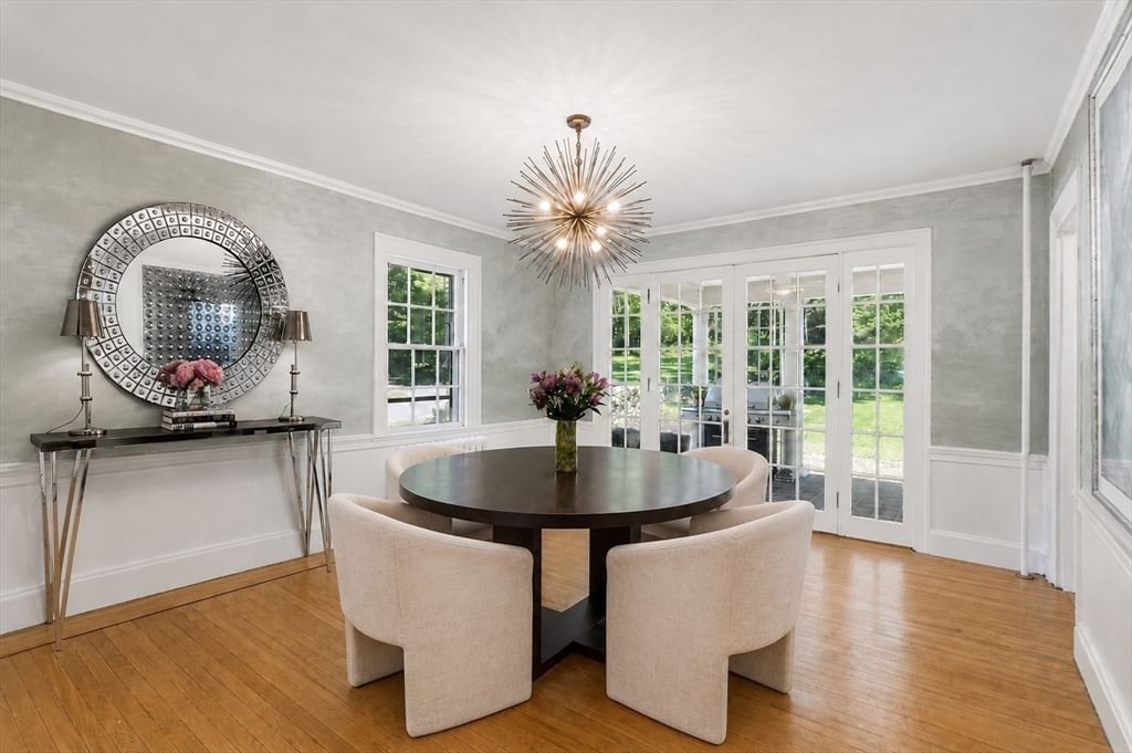 110 Washington St. Sherborn — Photo 10 of 31