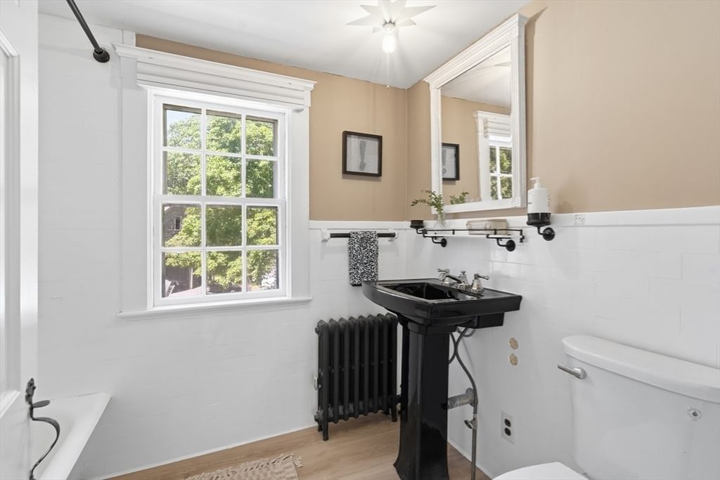 110 Washington St. Sherborn — Photo 18 of 31