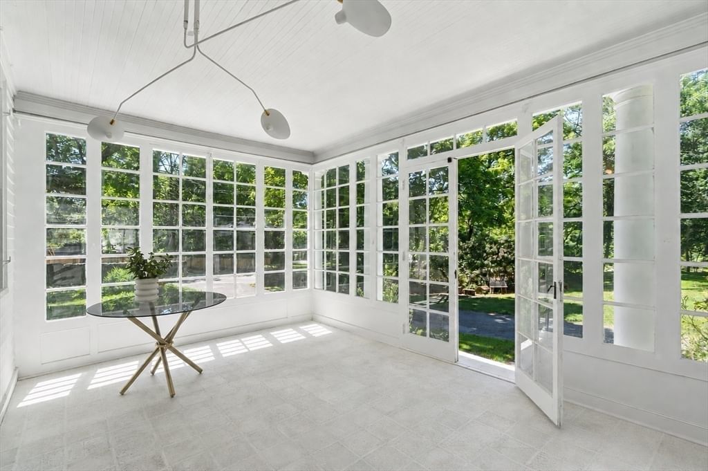 110 Washington St. Sherborn — Photo 21 of 31
