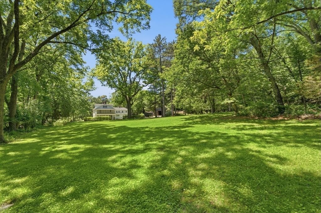 110 Washington St. Sherborn — Photo 25 of 31