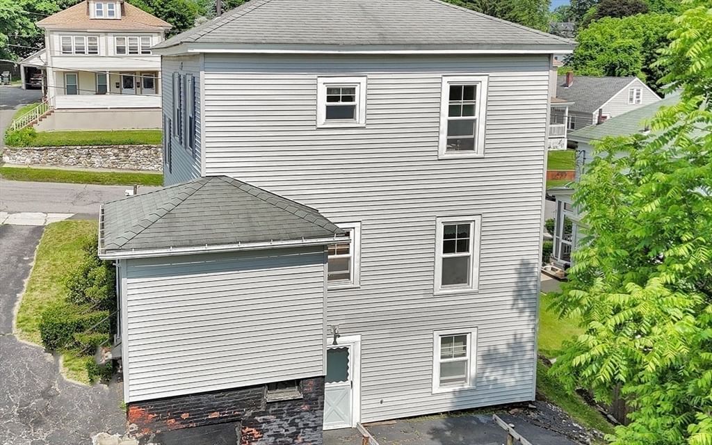 105 Beech St Clinton — Photo 14 of 17