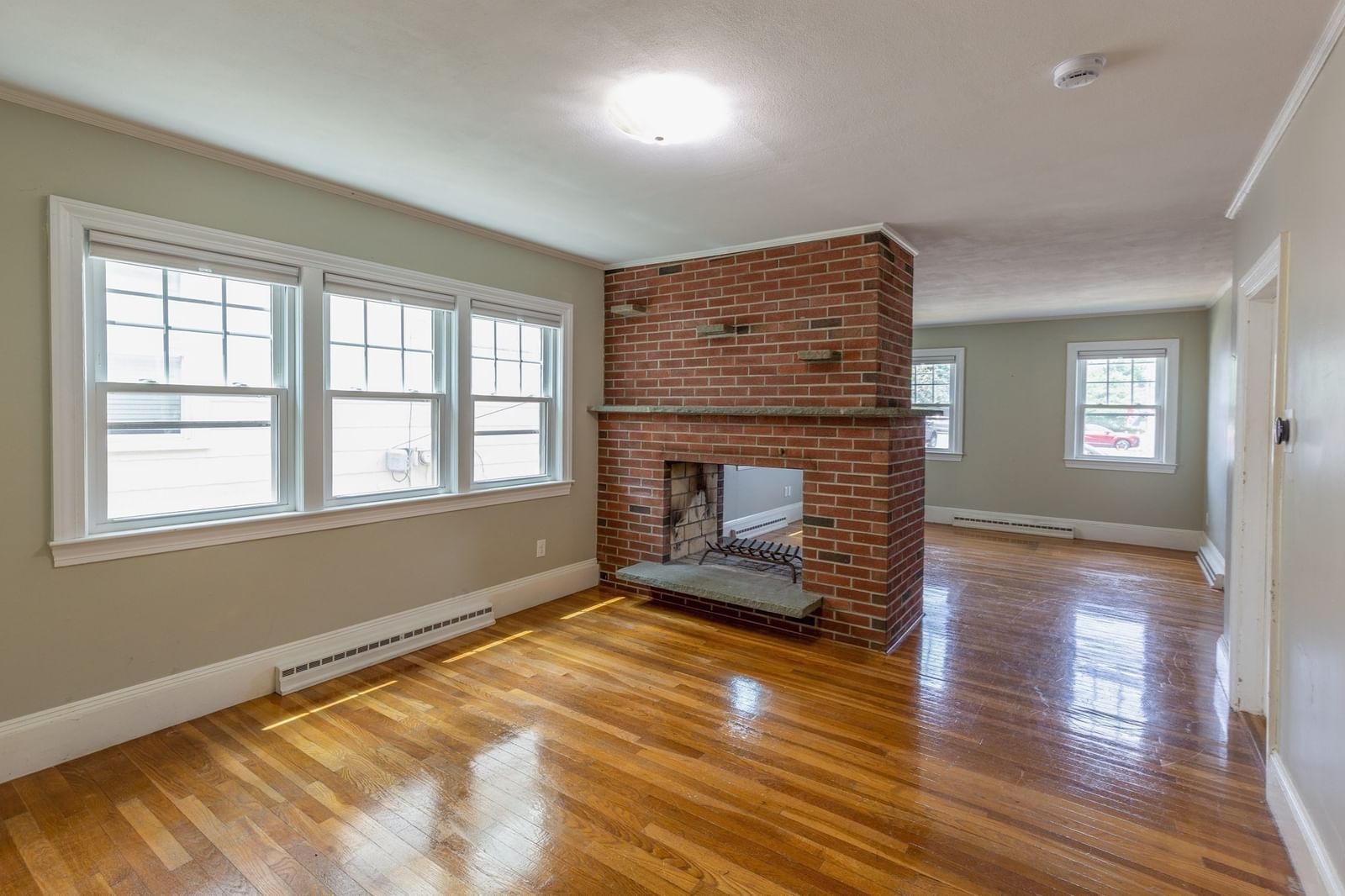 10 Samoset St Plymouth — Photo 8 of 29