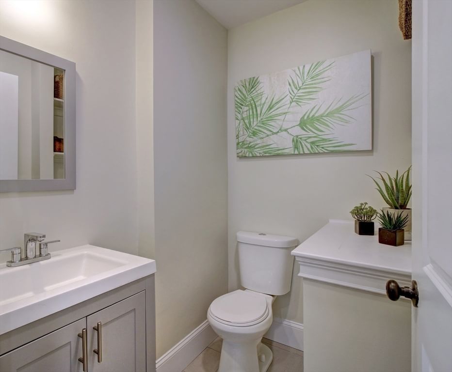 287 Walnut Ave Boston — Photo 14 of 36