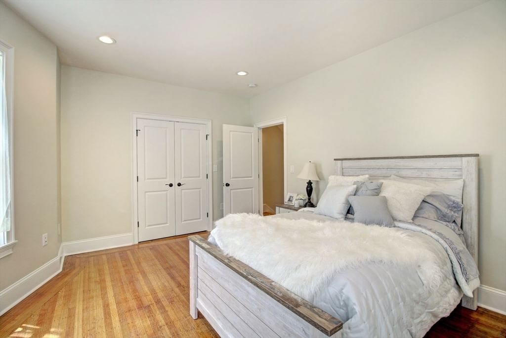 287 Walnut Ave Boston — Photo 19 of 36
