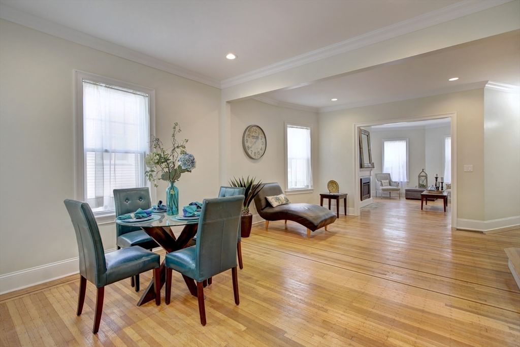 287 Walnut Ave Boston — Photo 7 of 36