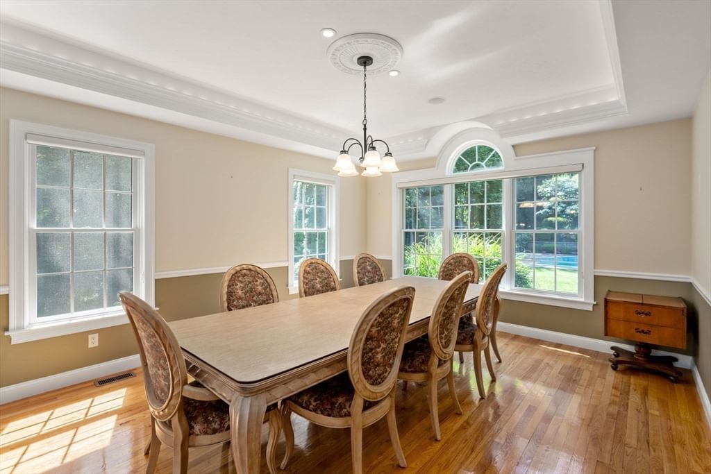 253 Cranbrook Dr Holden — Photo 16 of 41