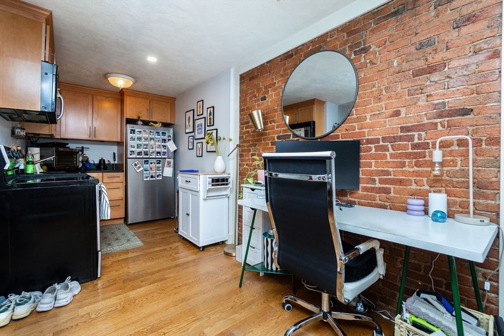 34 Washington St #1A Boston — Photo 8 of 18