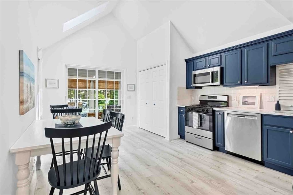16 Gold Leaf Ln #16 Mashpee — Photo 15 of 40