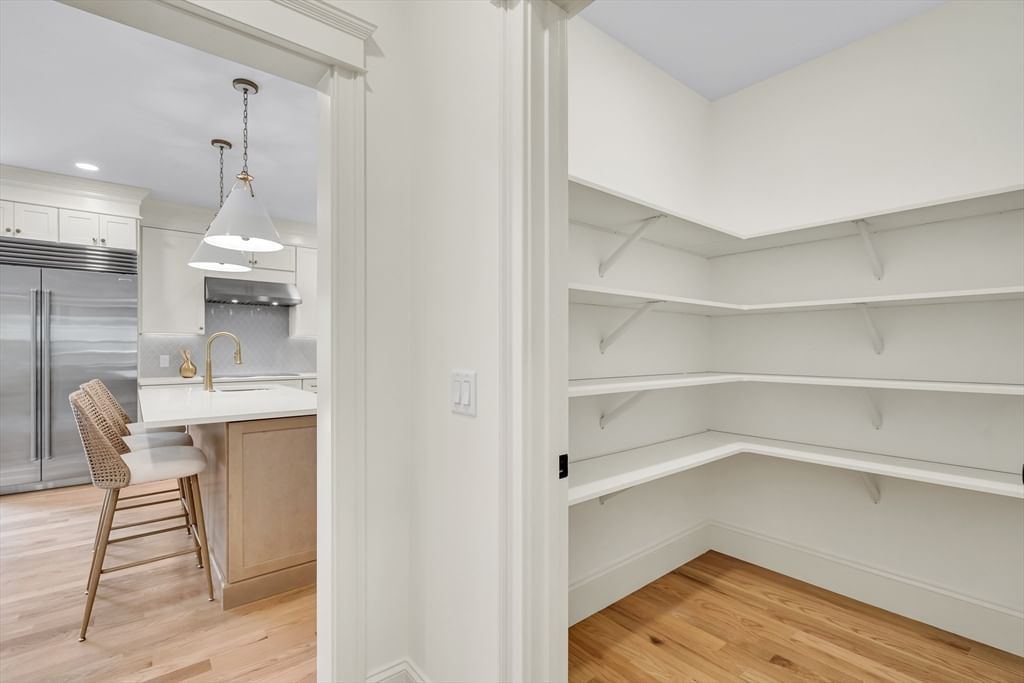6 Manning Lexington — Photo 17 of 42