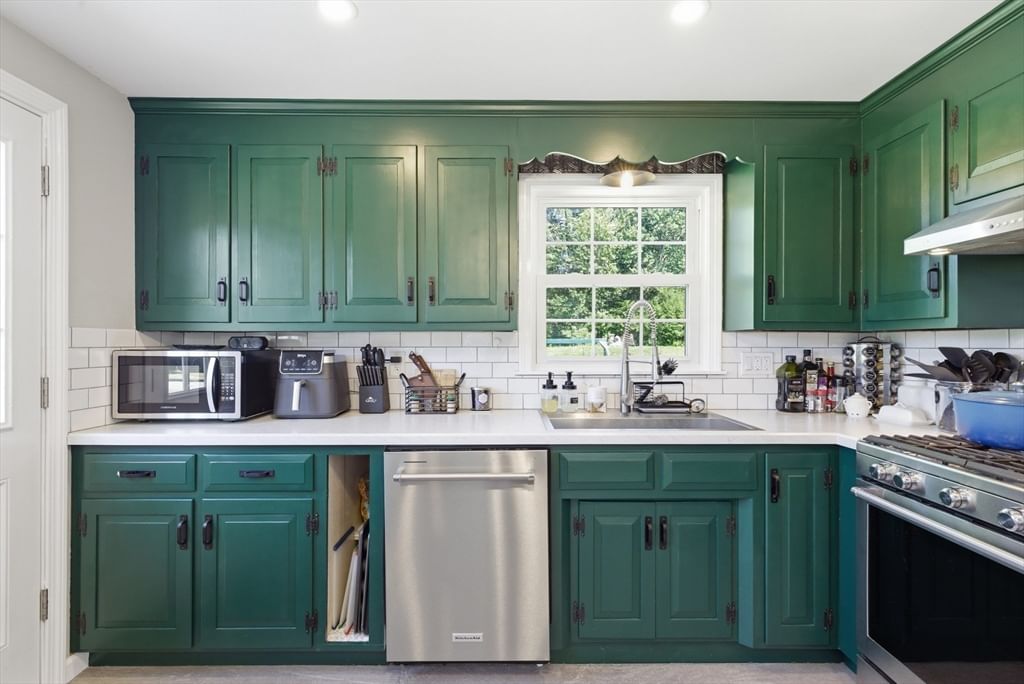 60 Old Orchard Rd, Hampden, MA 01036 photo 2
