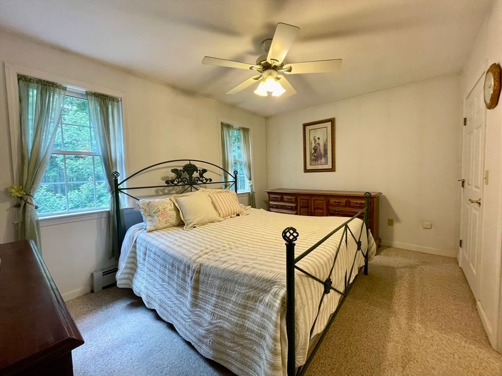 86 Chicopee Dr, Hubbardston, MA 01452 photo 4