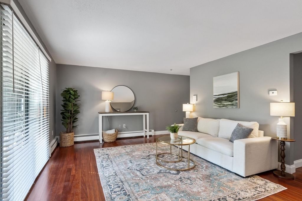 2510 Skyline #7 Lowell — Photo 4 of 31