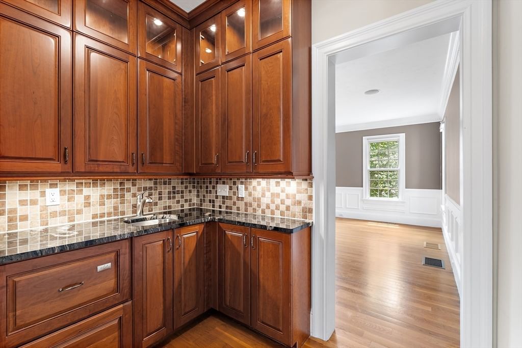 16 Kingsbury Dr Holliston — Photo 11 of 42