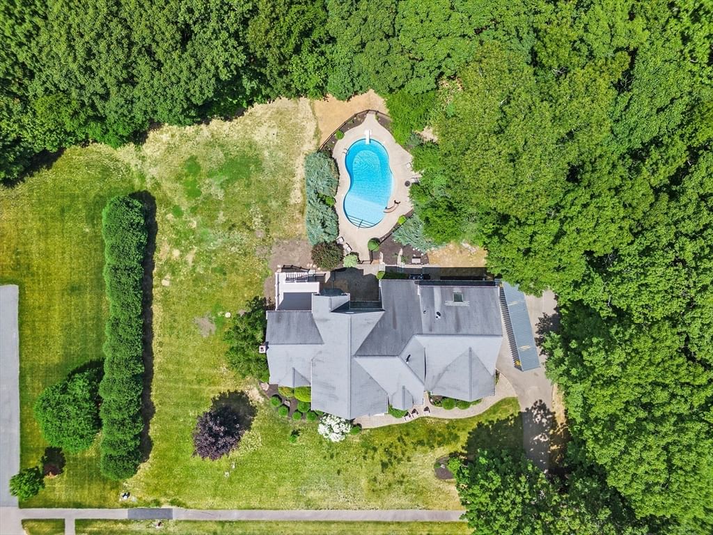 16 Kingsbury Dr Holliston — Photo 38 of 42