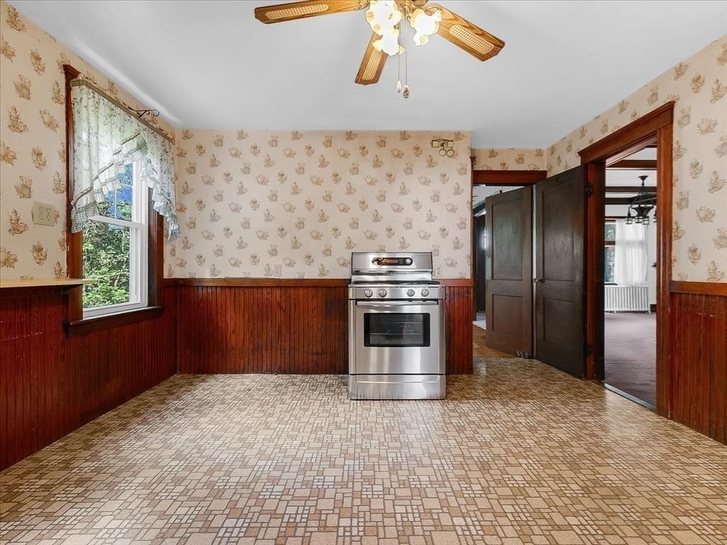 77 Lamoille Ave Haverhill — Photo 15 of 24