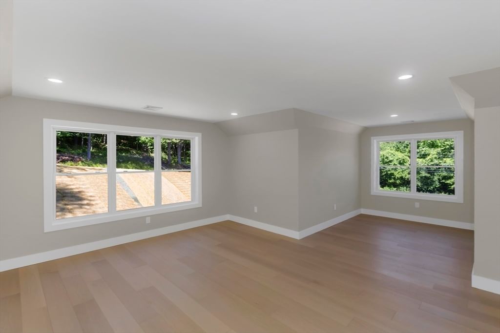 93 Sheep Pasture Rd Southwick — Photo 16 of 38