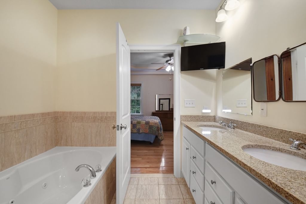 129 Afra #129 West Boylston — Photo 18 of 38