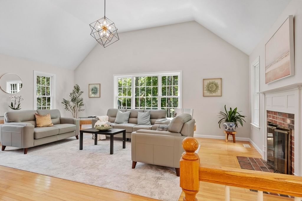 65 Whitney Ln Boxborough — Photo 17 of 38