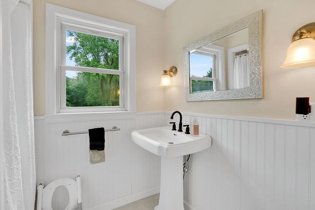 258 Main Rd, Westhampton, MA 01027 photo 4