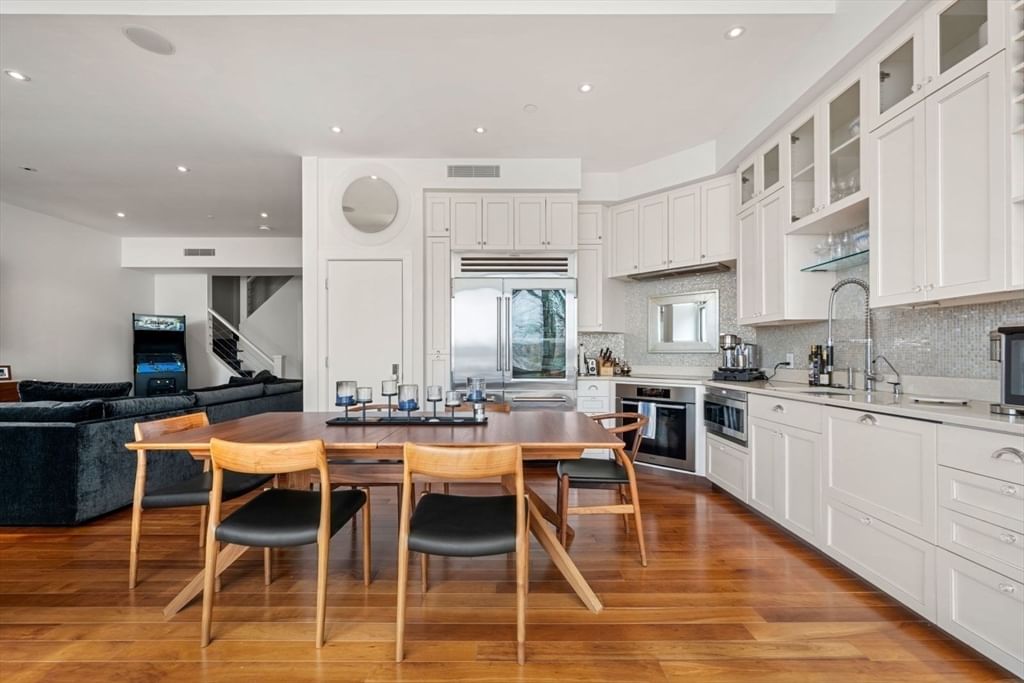 975 Memorial Drive #210 Cambridge — Photo 5 of 28