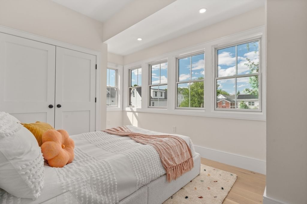 326 Lowell Street #2 Somerville — Photo 9 of 20