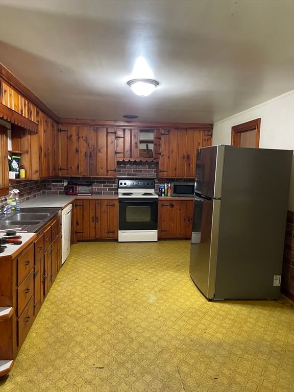 239 River Road, Whately, MA 01093 photo 2