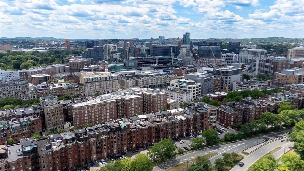 31 Bay State Rd #4 Boston — Photo 39 of 42