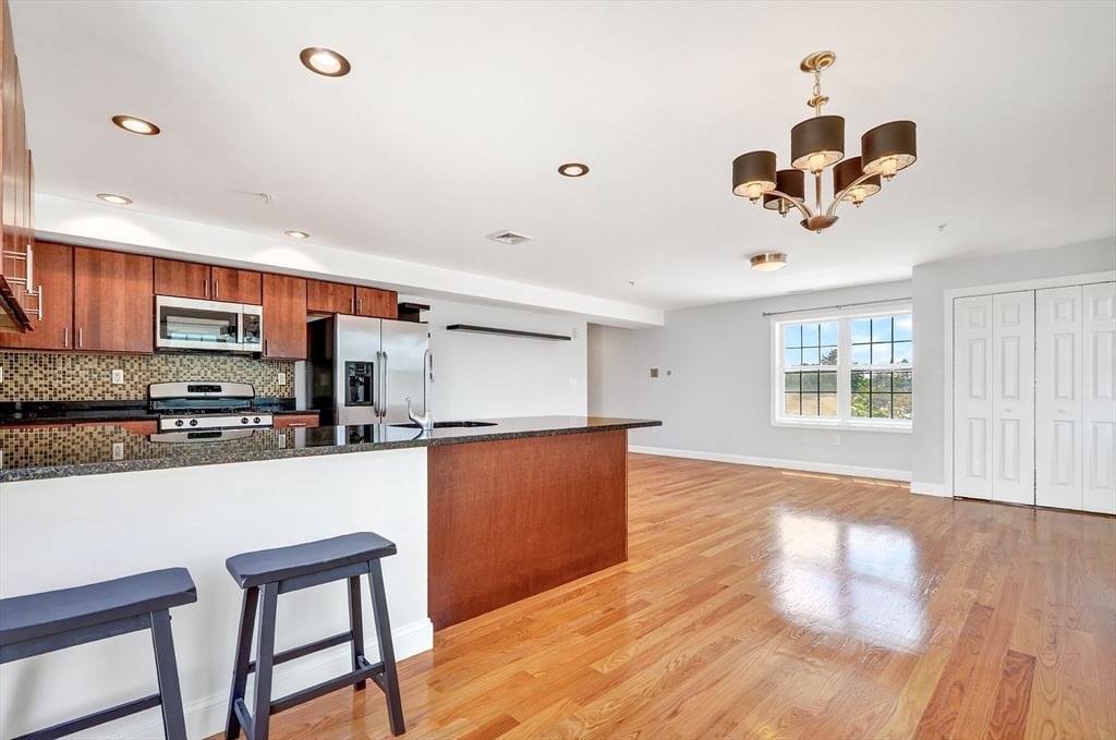 29 Spruce St #42 Waltham — Photo 15 of 41