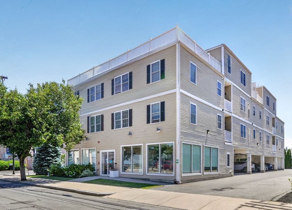 29 Spruce St #42 Waltham — Photo 38 of 41