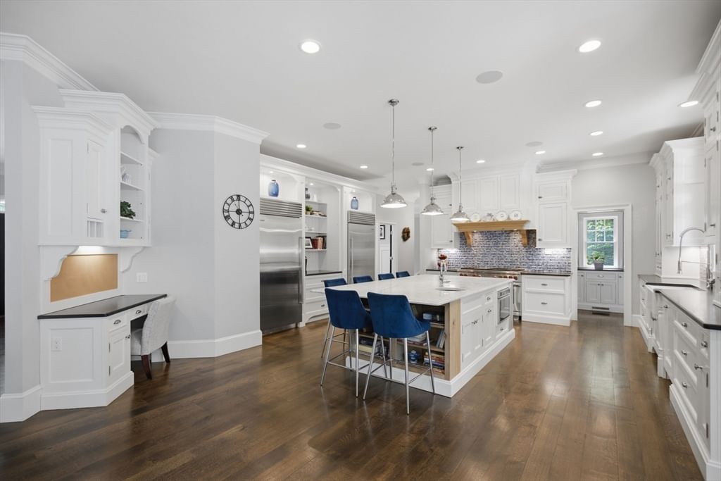 202 R Prospect Street Easton — Photo 9 of 42