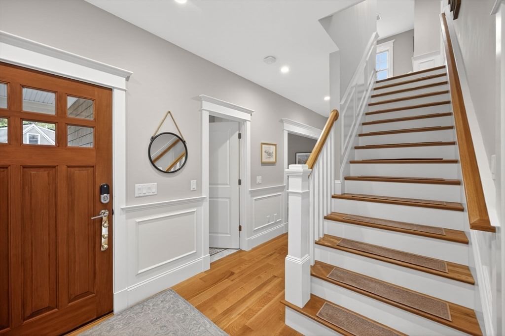 357 Monomoscoy Rd, Mashpee, MA Photo #21