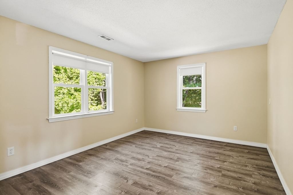 53 Luden St Springfield — Photo 17 of 39