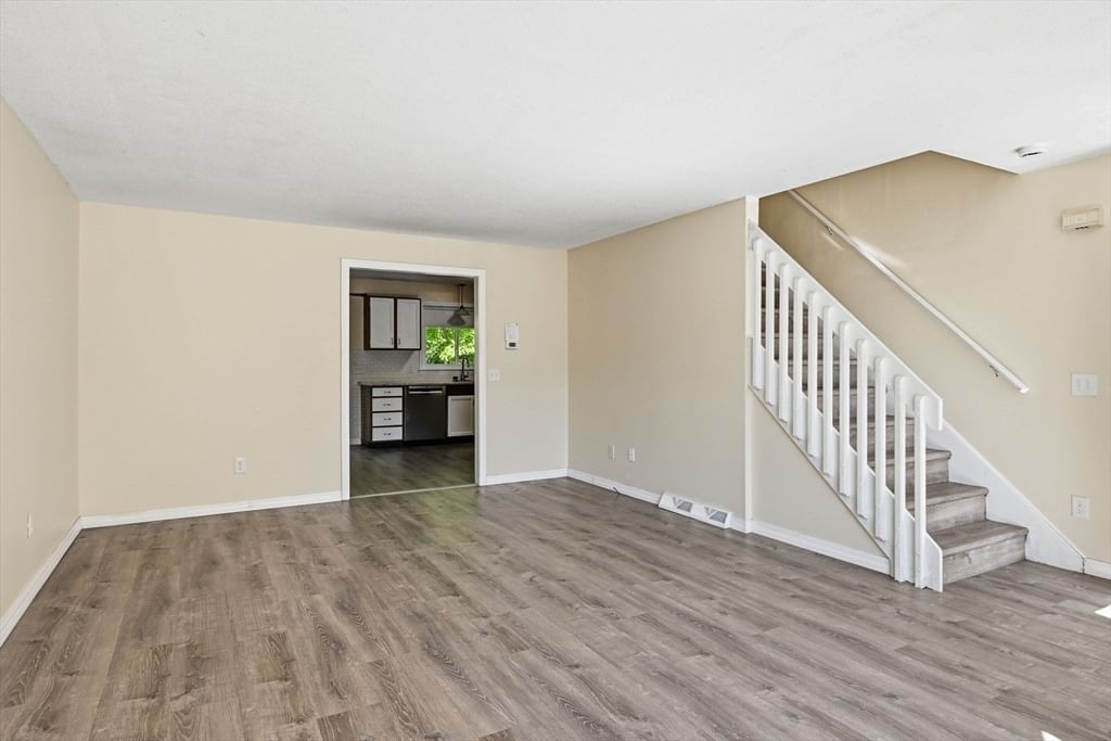 53 Luden St Springfield — Photo 6 of 39