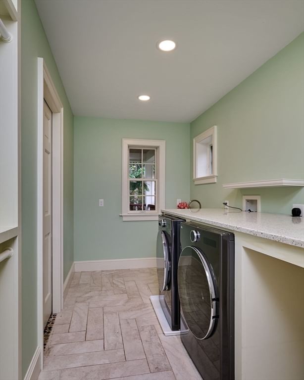 46 Sovereign Way, Northampton, MA Photo #33