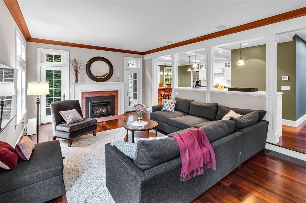 46 Sovereign Way, Northampton, MA Photo #4