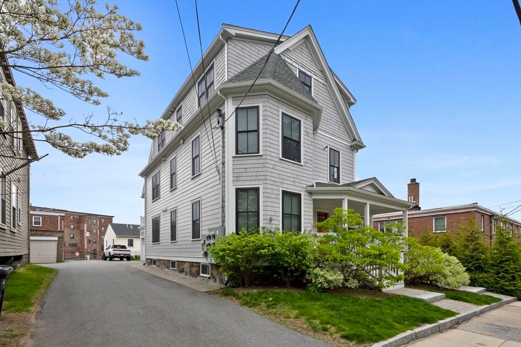 44 Evergreen St #3, Boston, MA Photo #2